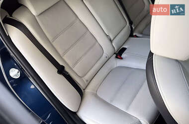 Седан Mazda 6 2016 в 
