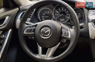 Седан Mazda 6 2016 в 
