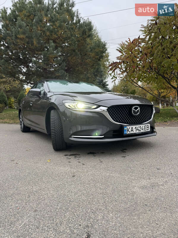 Седан Mazda 6 2019 в  фото Седан Mazda 6 2019 в