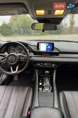 Седан Mazda 6 2019 в  фото 20 Седан Mazda 6 2019 в