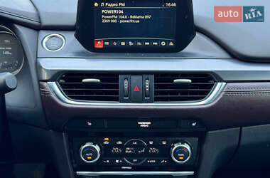 Седан Mazda 6 2016 в 