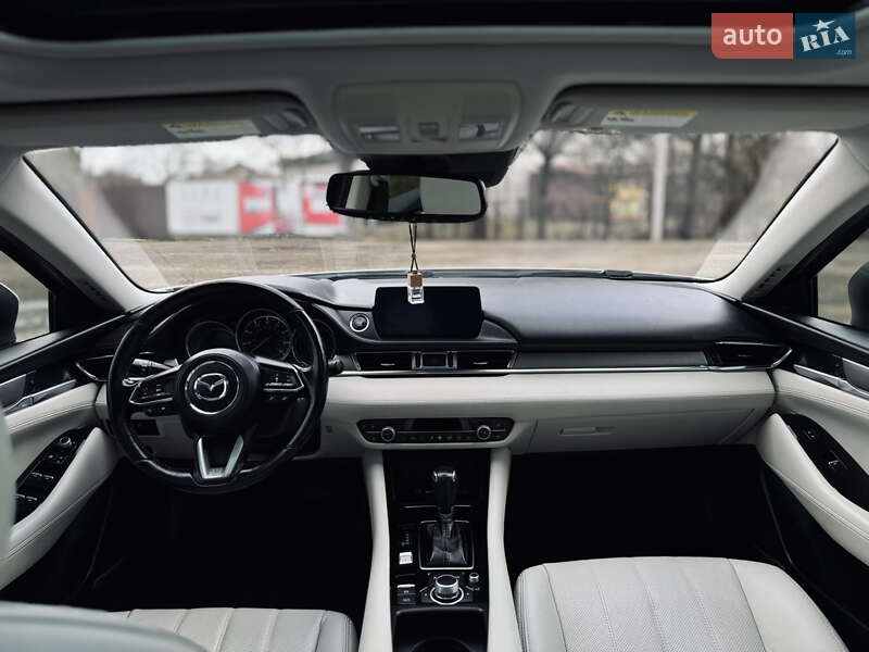 Седан Mazda 6 2019 в Косове