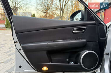 Седан Mazda 6 2008 в Чернівцях