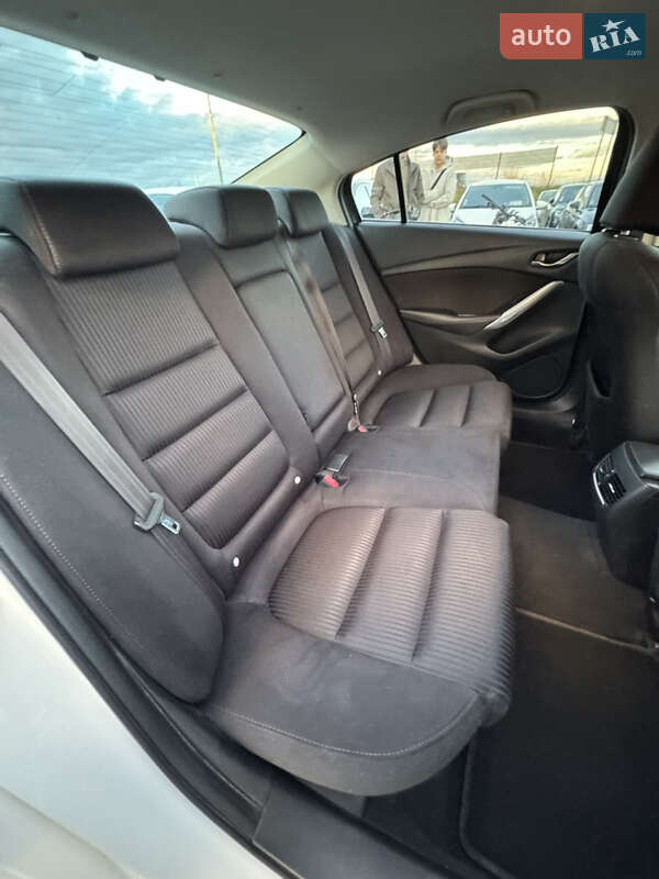 Седан Mazda 6 2014 в Ивано-Франковске