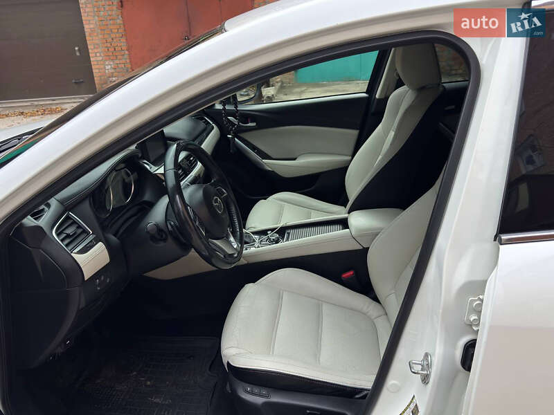 Седан Mazda 6 2015 в Умани