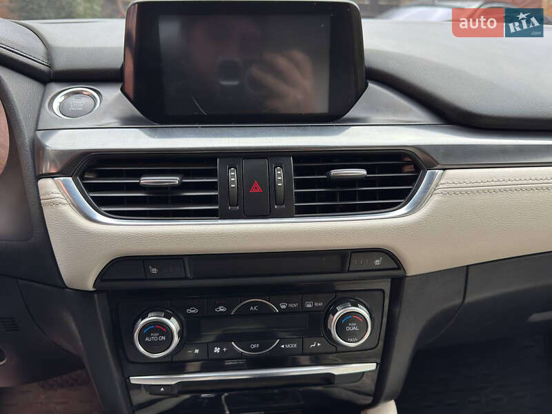 Седан Mazda 6 2015 в Умани