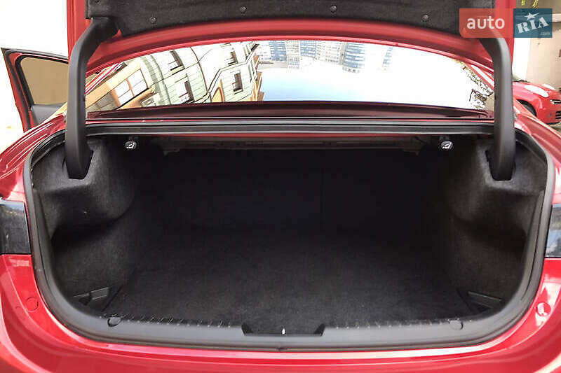 Седан Mazda 6 2017 в Львові