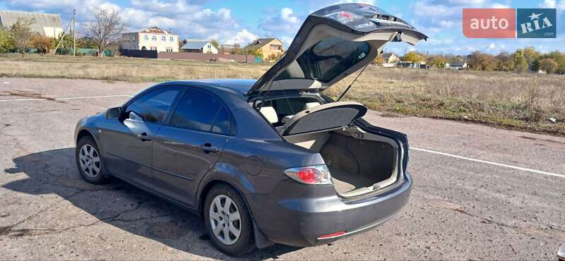 Лифтбек Mazda 6 2006 в Карловке