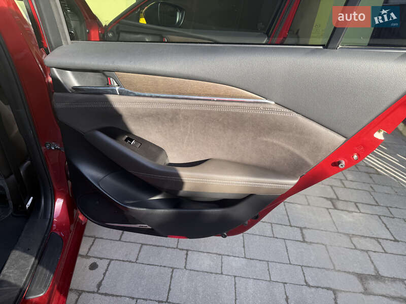 Седан Mazda 6 2019 в Городке