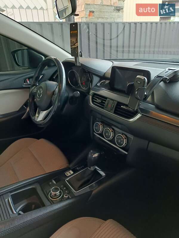 Седан Mazda 6 2016 в Коростышеве