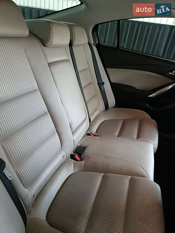 Седан Mazda 6 2016 в Коростышеве