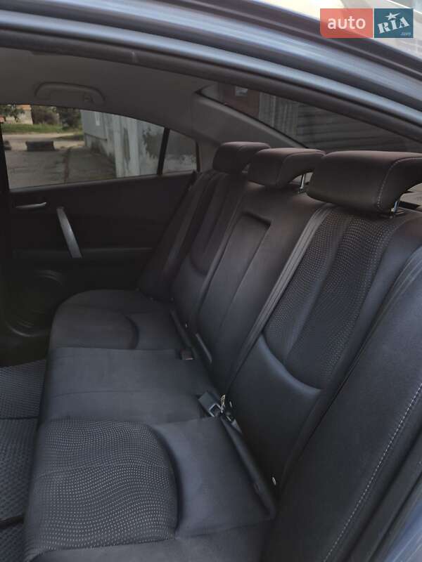 Седан Mazda 6 2008 в Волочиську