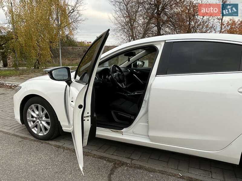 Седан Mazda 6 2016 в Черкасах