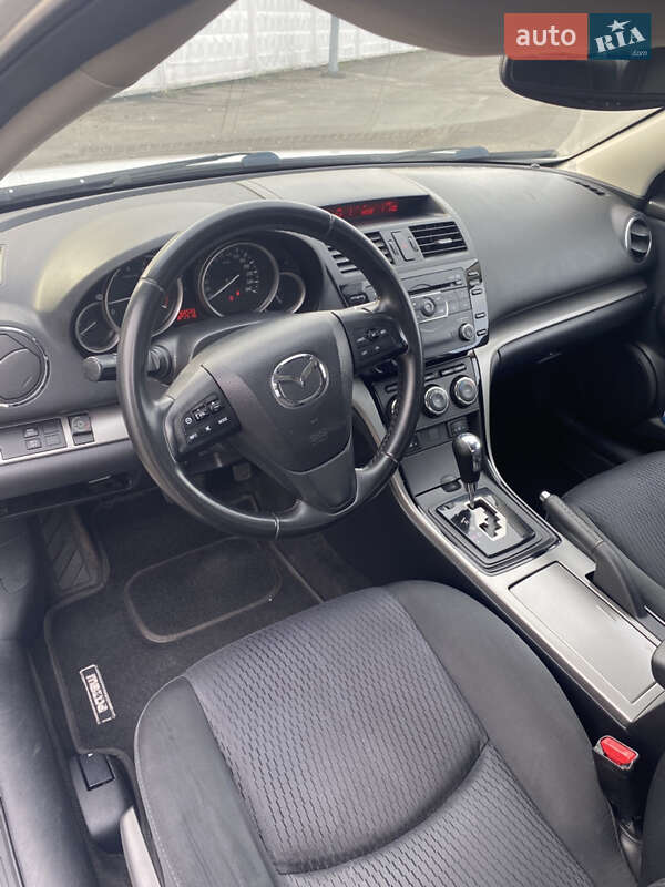 Седан Mazda 6 2011 в Киеве