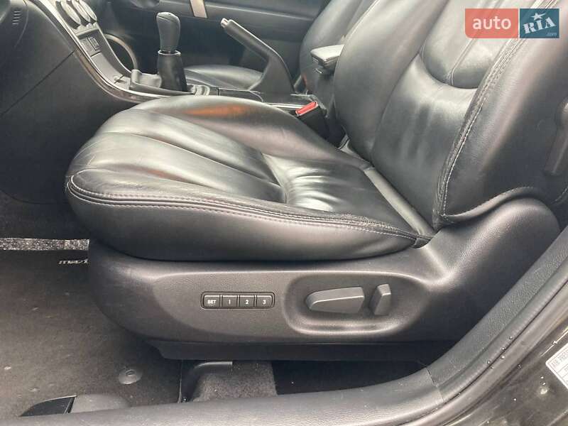 Универсал Mazda 6 2008 в Краснограде