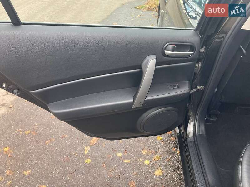 Универсал Mazda 6 2008 в Краснограде