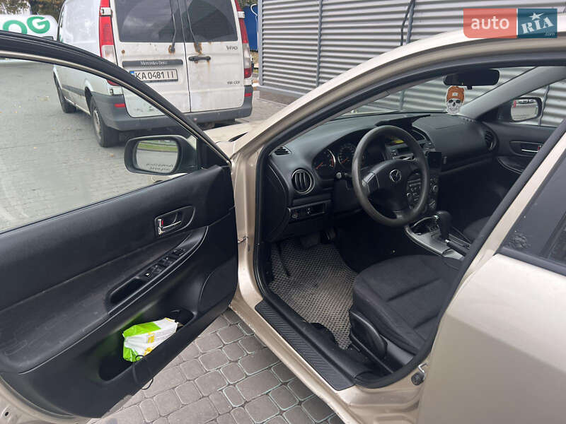 Седан Mazda 6 2004 в Киеве