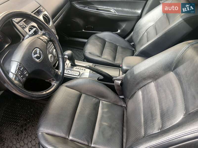 Лифтбек Mazda 6 2005 в Киеве