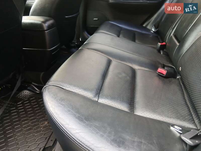 Лифтбек Mazda 6 2005 в Киеве