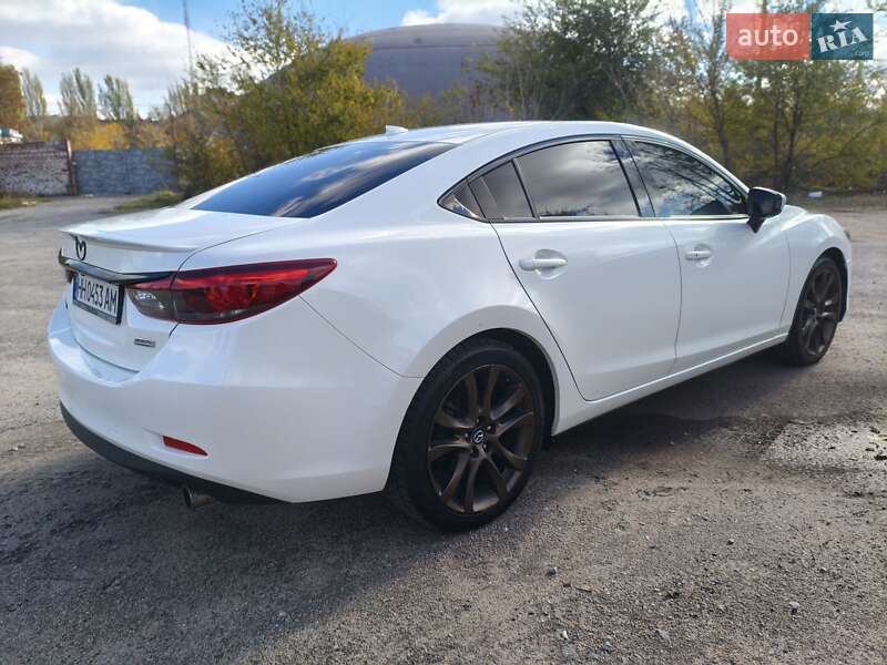 Седан Mazda 6 2015 в Запорожье