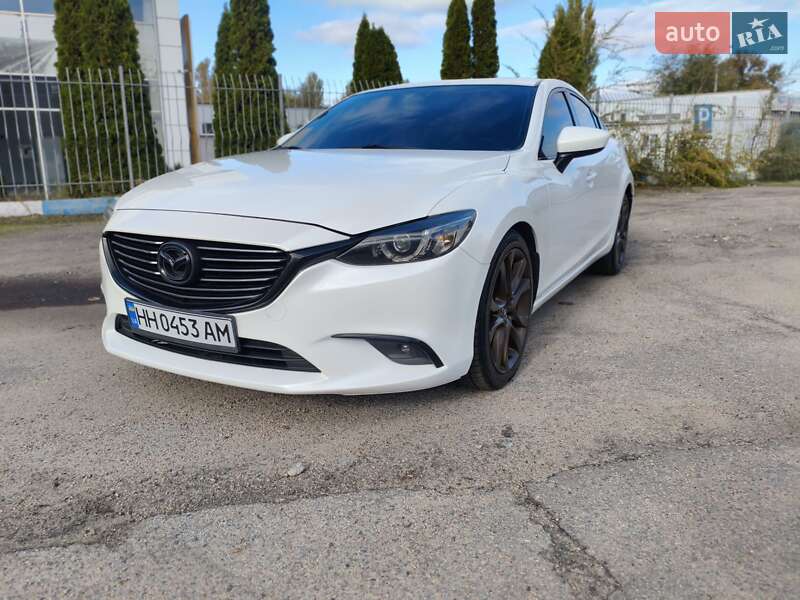 Седан Mazda 6 2015 в Запорожье