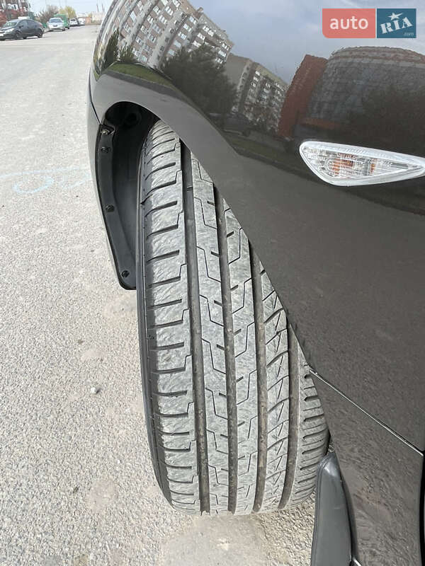 Седан Mazda 6 2010 в Днепре