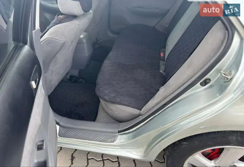 Седан Mazda 6 2002 в Тернополі