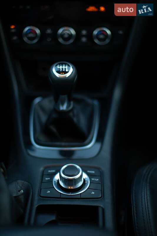 Седан Mazda 6 2014 в Вінниці