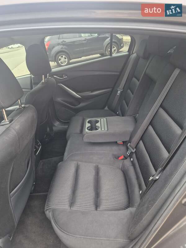 Седан Mazda 6 2016 в Киеве