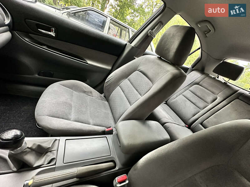 Лифтбек Mazda 6 2003 в Дрогобыче