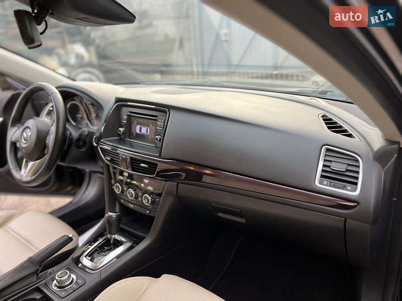 Седан Mazda 6 2014 в Сумах