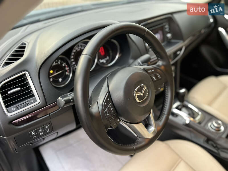 Седан Mazda 6 2014 в Сумах