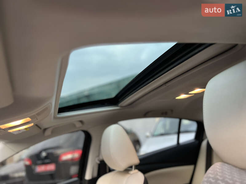 Седан Mazda 6 2014 в Сумах