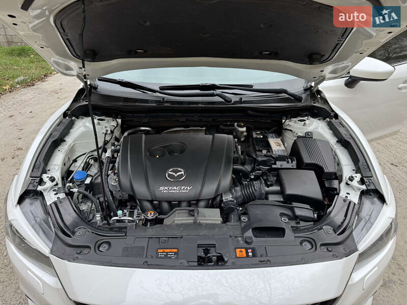 Седан Mazda 6 2014 в Запорожье