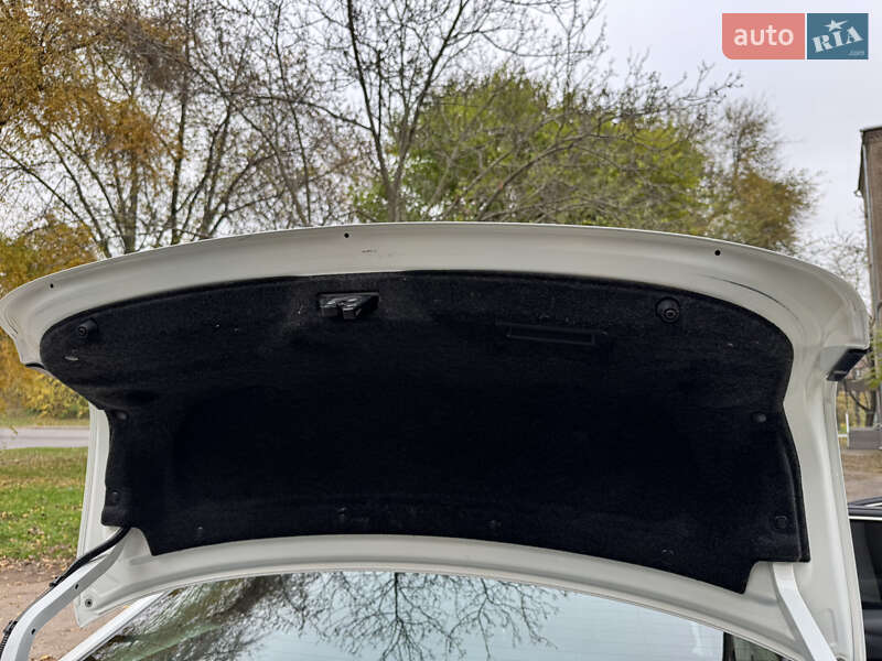 Седан Mazda 6 2014 в Запорожье