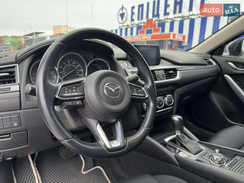 Седан Mazda 6 2017 в Прилуках