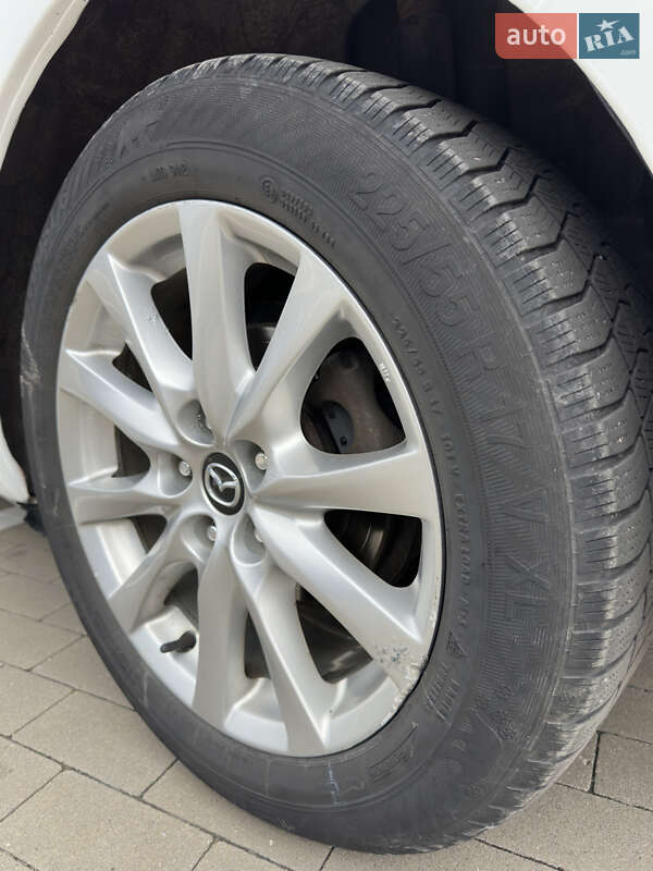 Седан Mazda 6 2017 в Прилуках