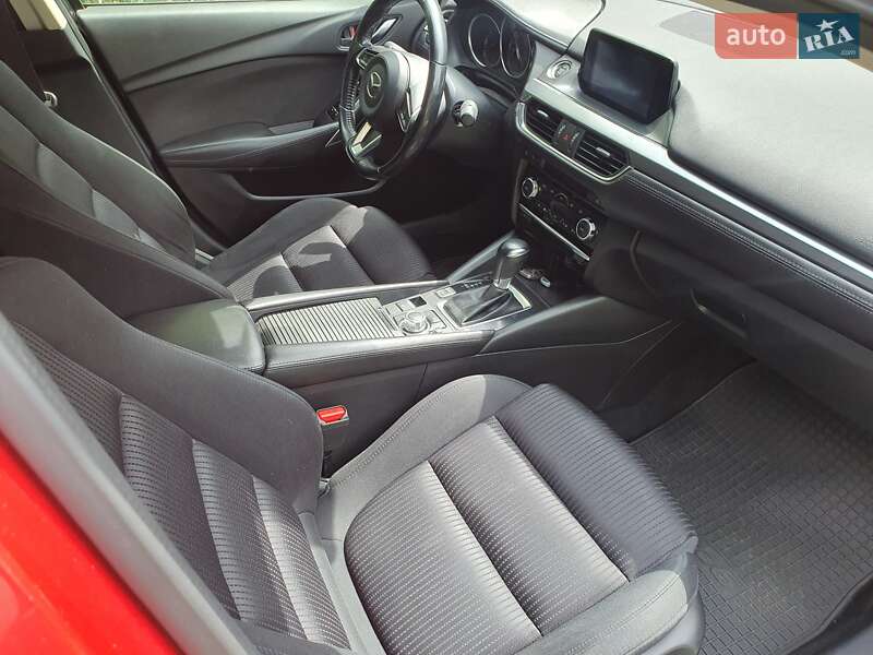 Седан Mazda 6 2016 в Киеве