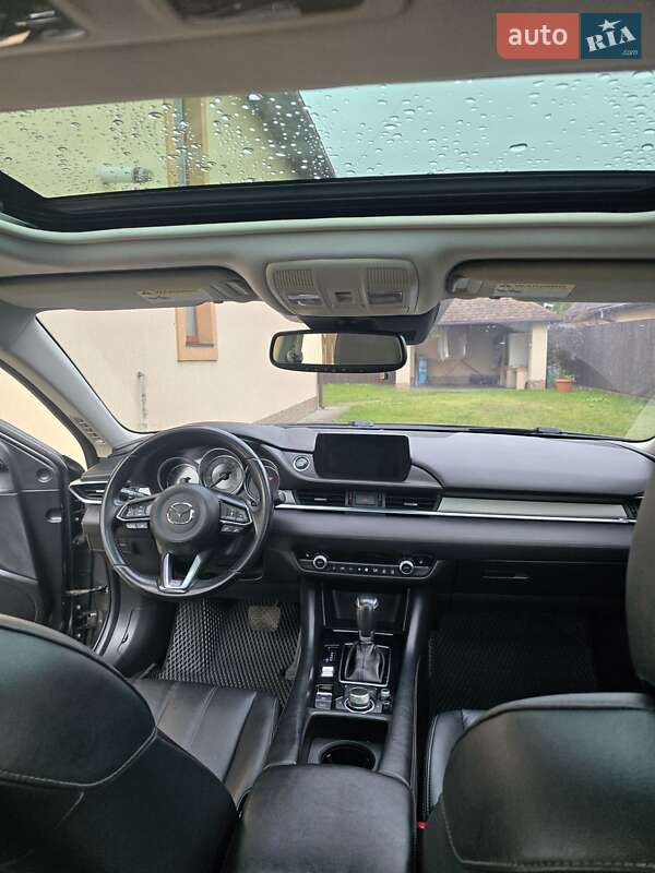 Седан Mazda 6 2018 в Киеве