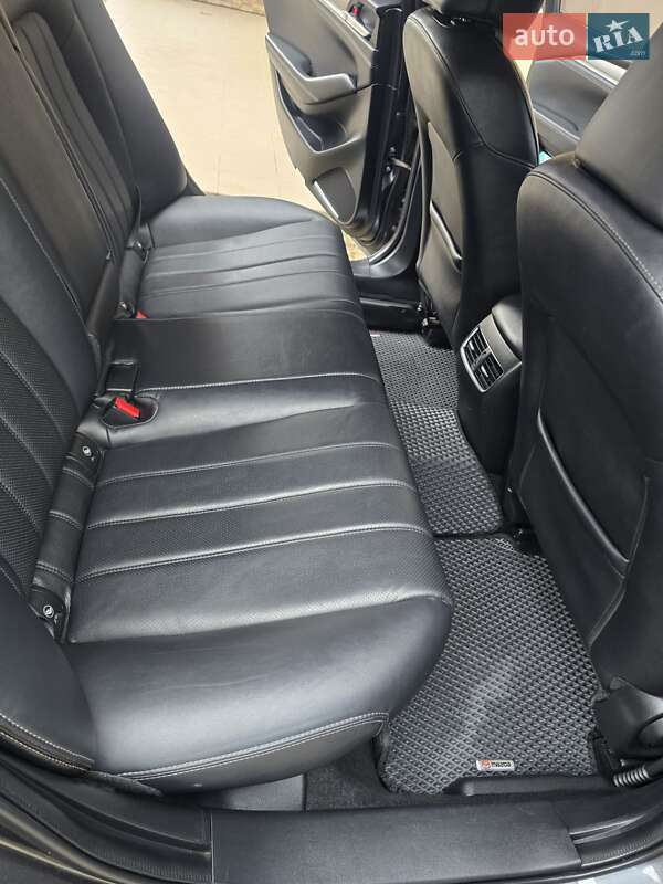 Седан Mazda 6 2018 в Киеве