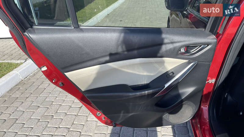 Седан Mazda 6 2014 в Львове