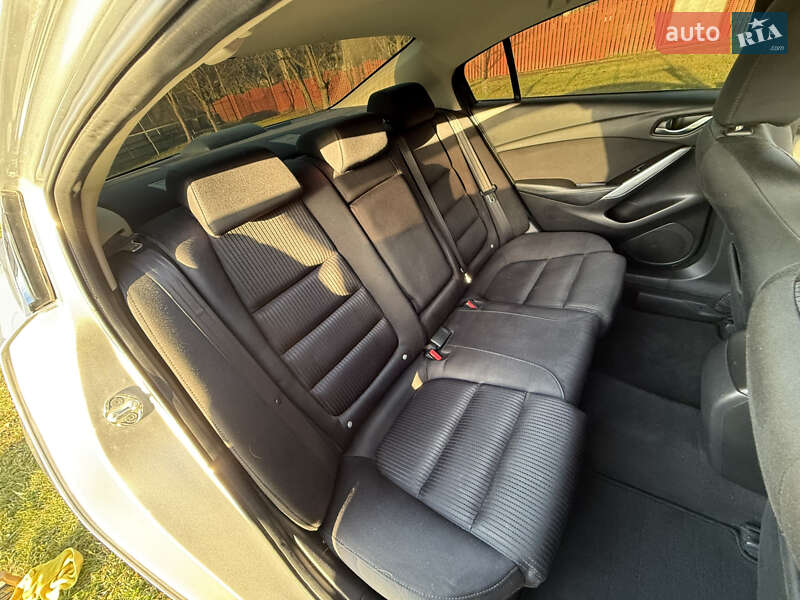 Седан Mazda 6 2015 в Івано-Франківську