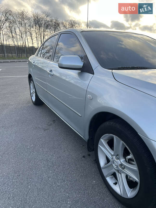 Лифтбек Mazda 6 2005 в Днепре