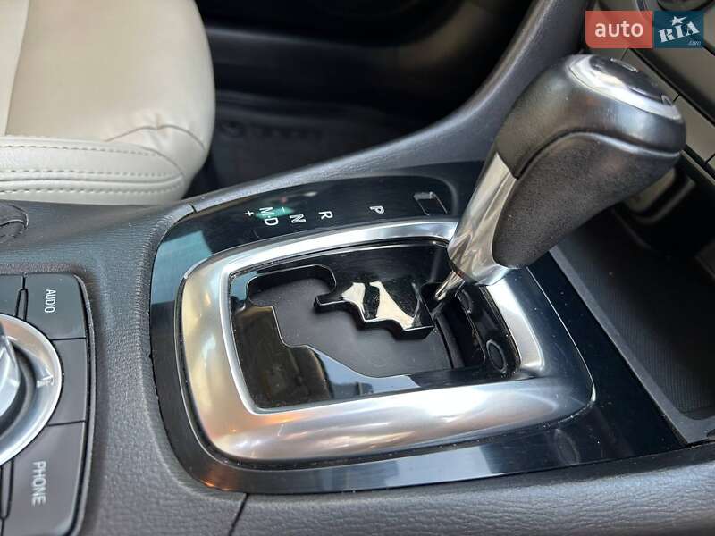 Седан Mazda 6 2013 в Дніпрі