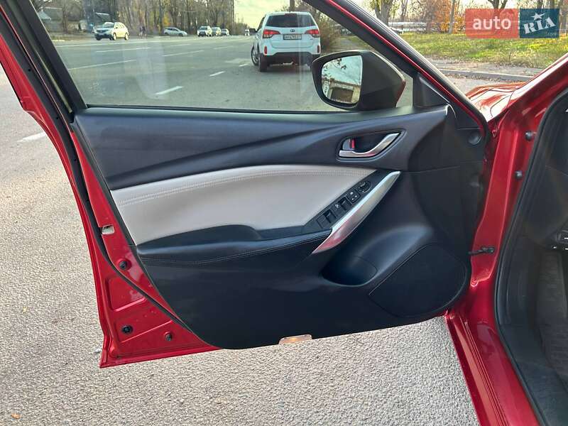 Седан Mazda 6 2013 в Дніпрі