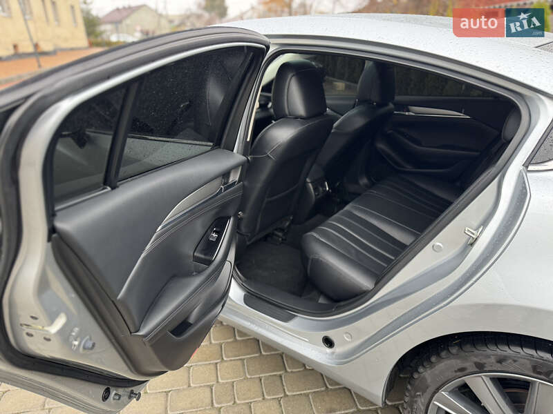 Седан Mazda 6 2018 в Львові