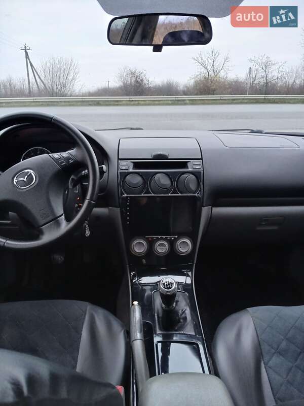 Седан Mazda 6 2003 в Ужгороді