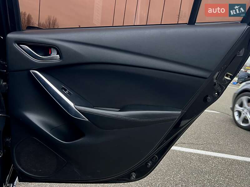 Седан Mazda 6 2015 в Киеве