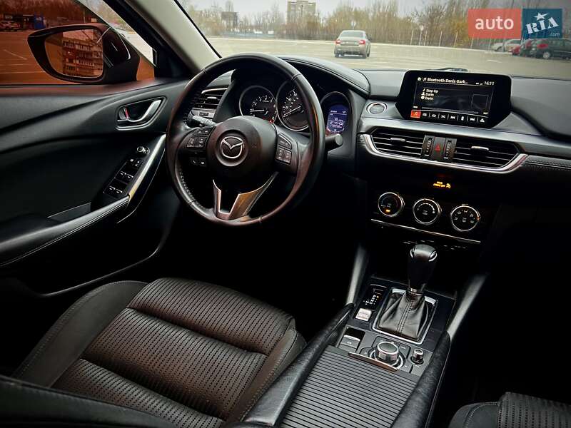 Седан Mazda 6 2015 в Киеве