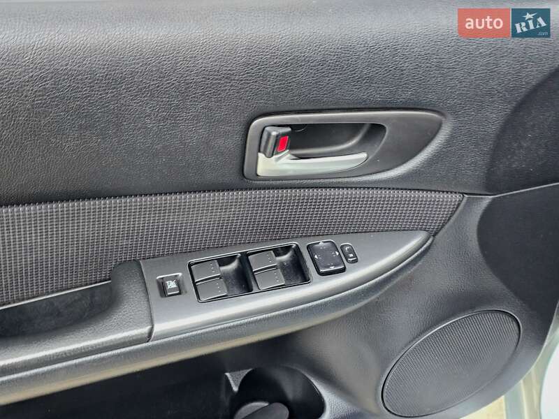 Універсал Mazda 6 2006 в Харкові